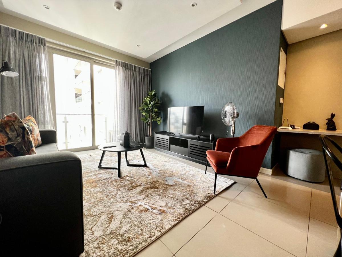 The Tyrwhitt Rosebank Apartments (Adults Only) Johannesburg Exterior photo