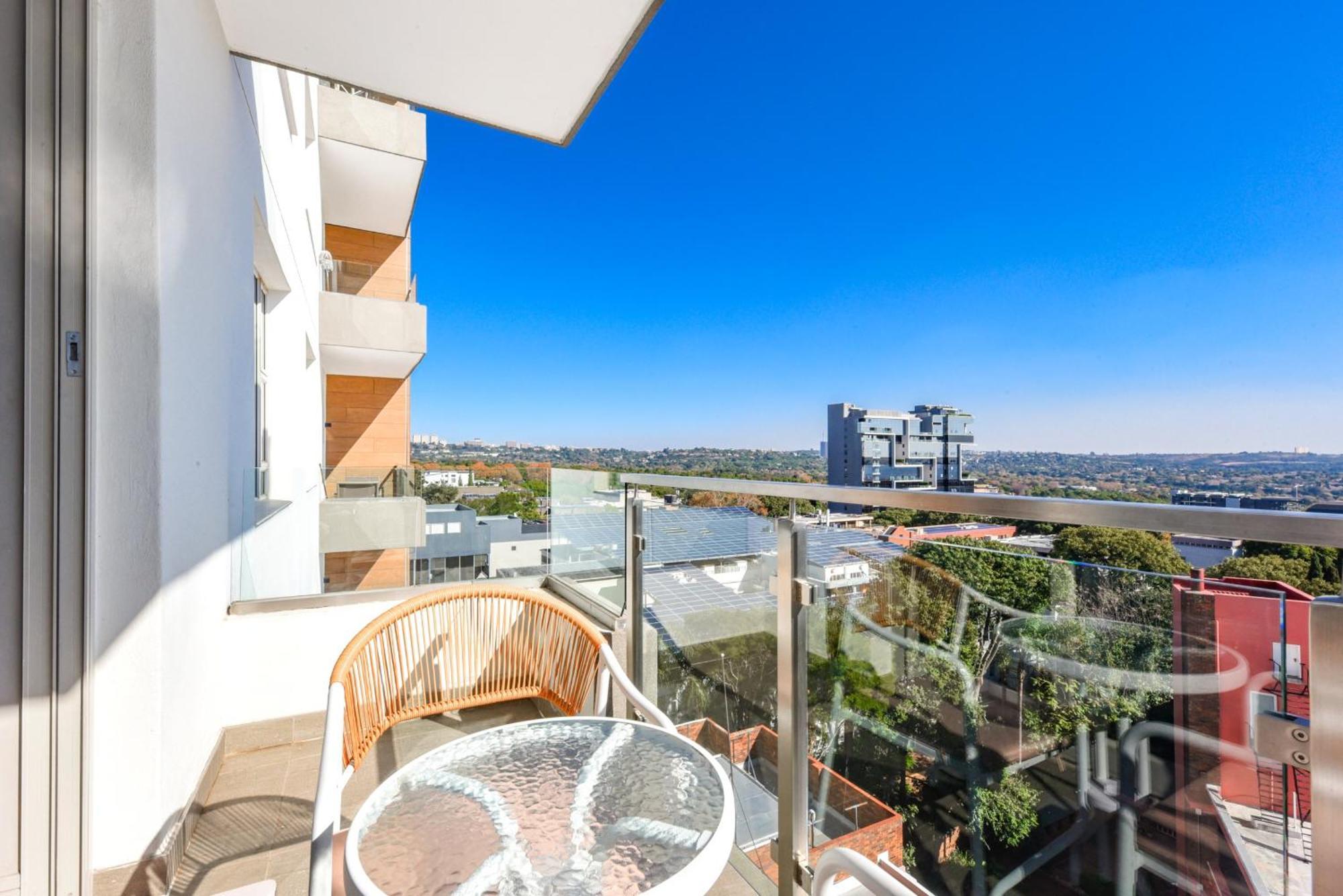 The Tyrwhitt Rosebank Apartments (Adults Only) Johannesburg Exterior photo