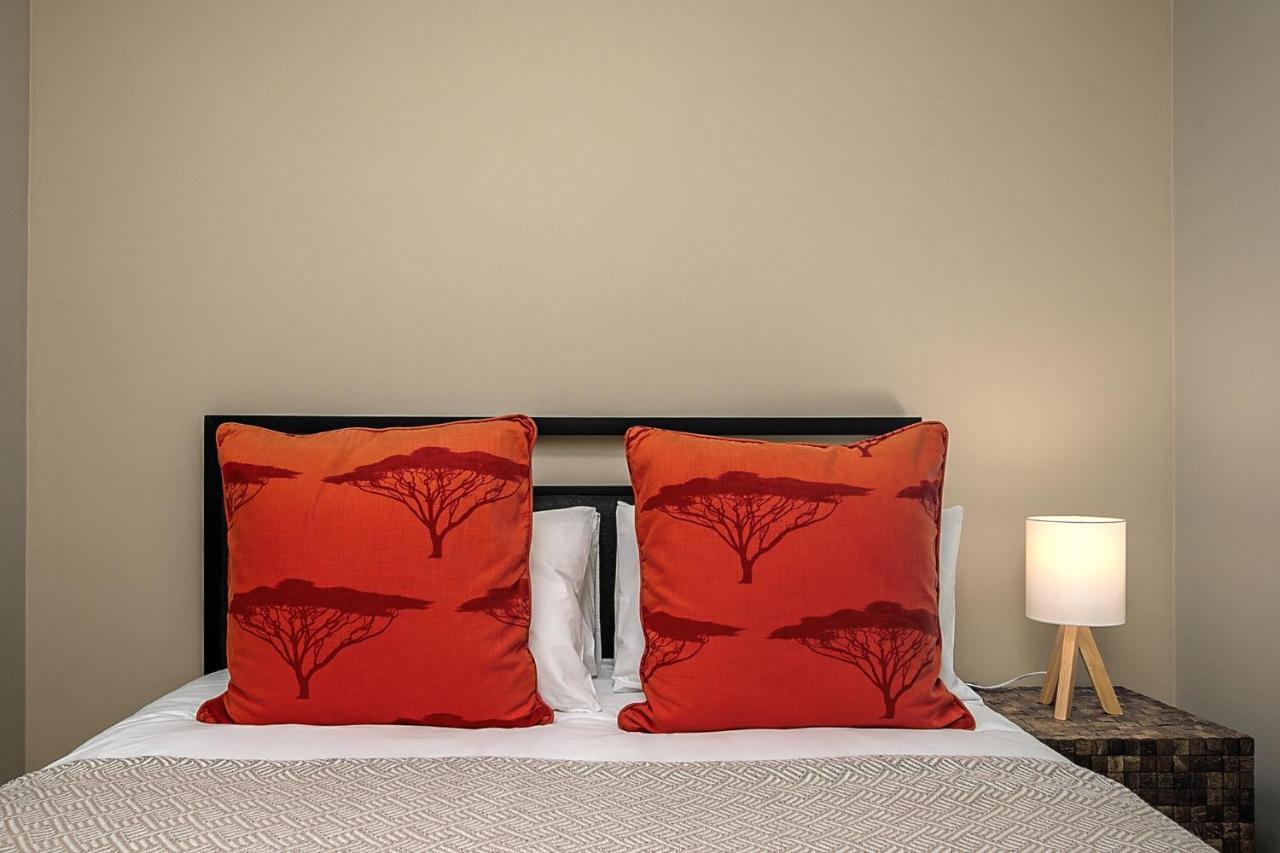 The Tyrwhitt Rosebank Apartments (Adults Only) Johannesburg Exterior photo